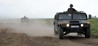 Militarii moldoveni se antrenează la poligonul Babadag din România (FOTO)