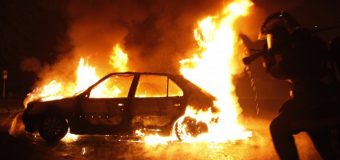 Incendiu pe strada Alba Iulia din Capitală. O persoană și-a pierdut viața