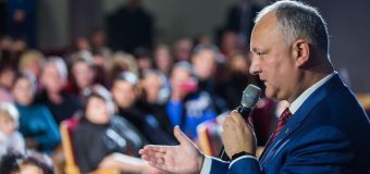 Dodon, la Sankt Petersburg: Am discutat despre necesitatea deschiderii unui număr mai mare de secţii de votare pe teritoriul Federaţiei Ruse