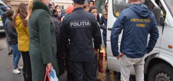 Șoferii de maxi-taxi, verificați de Poliția Capitalei