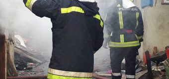 Incendiu într-o casă de pe strada București din Chișinău