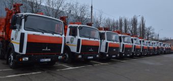 12 autospeciale pentru colectarea şi transportarea deşeurilor menajare – prezentate, la Chișinău