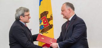 Un medic chirurg din Germania a primit Diploma de Onoare a Președintelui R. Moldova