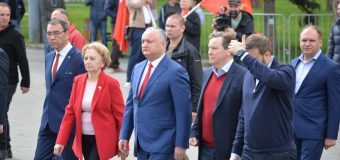 Liderul PSRM urma să plece la Sankt Petersburg, dar a rămas la Chișinău „pentru a continua discuțiile privind crearea unei majorități”