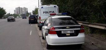 Taximetriștii din Chișinău – verificați în cadrul unei operațiuni a Poliției