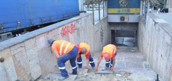 Au început lucrările de renovare a unui pasaj pietonal subteran din sectorul Centru