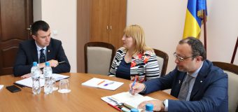 Participarea cetățenilor la procesul bugetar, discutată cu experții Delegației UE în Moldova