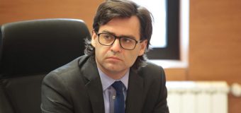 Ministrul Popescu efectuează o vizită de lucru la Bucureşti