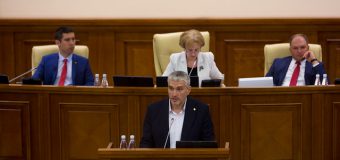 Vicepreședinte al Parlamentului: „12 zile n-am fost în țară… îmi pare bine să aud și să văd așa ceva”