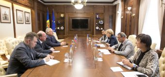 Președintele Parlamentului: Ne dorim să creăm condiții cât mai bune de muncă în Republica Moldova