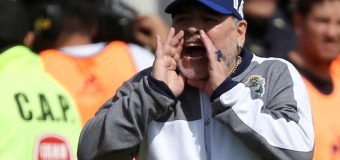 Maradona şi-a anunţat revenirea ca antrenor, la doar două zile după ce demisionase