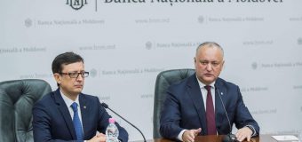 Dodon, la BNM: „Am reiterat că voi susține eforturile echipei BNM în privința creării unui sistem transparent și sigur”