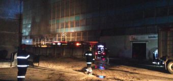 10 autospeciale au intervenit pentru lichidarea unui incendiu, la un atelier din Chișinău