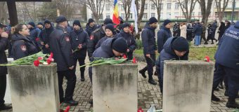 Angajații Poliției de Frontieră au adus omagiu eroilor căzuți în conflictul armat de pe Nistru