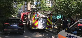 Incendiu într-un bloc locativ de pe strada Ismail din Chișinău