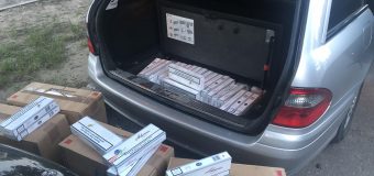 Zeci de mii de țigări au fost descoperite într-un automobil, stopat pentru verificări pe traseul Chișinău-Bălți