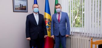 Corneliu Groza la discuții cu reprezentantul Ambasadei României