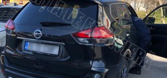 Poliția de Frontieră: Autoturisme de lux ridicate în cadrul perchezițiilor
