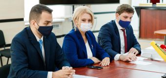 Candidatul Partidului „ȘOR” a depus listele cu semnături la CEC. Violeta Ivanov a spus care va fi primul decret în funcția de președinte