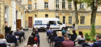 Ofiţerii CNA – în vizită la Primăria Chișinău!