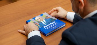 Almanahul Politic – ediție specială dedicată activității Prim-ministrului Pavel Filip, lansat oficial