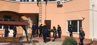 Un minor în vârstă de 2 anișori a decedat în urma căderii de la înălțime