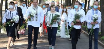 Năstase: Dragi români, atât timp cât existăm și ne știm de frați, Actul Unirii e în plină desfășurare
