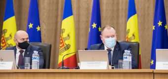 Premierul interimar, la discuții cu ministrul de Interne despre cazul Ceaus