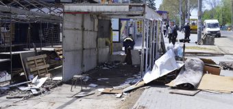(FOTO) Ceban: „Astăzi a început demolarea pavilioanelor de lângă fostul Cinematograf „Flacăra””