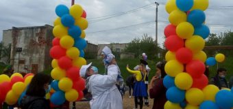 Alte două terenuri de joacă au fost construite de echipa Partidului „ȘOR”, în satele din raionul Taraclia și Dubăsari