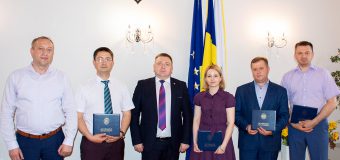 4 funcționari publici din cadrul ANSA – încurajați cu diplome de onoare din partea Guvernului