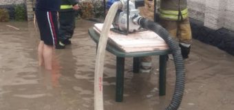 Pompierii au pompat apa din 33 de gospodării din țară