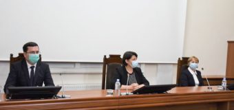 Cei doi miniștri, prezentați colectivului Ministerului Sănătății, Muncii și Protecției Sociale