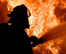 Incendiu într-o casă de locuit din Vadul lui Vodă. Pompierii au salvat o persoană imobilizată la pat