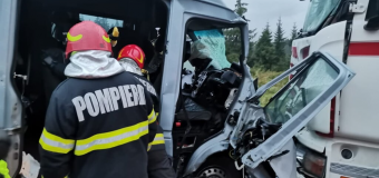 Un microbuz cu cetățeni moldoveni – implicat într-un accident în România
