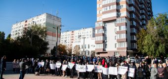 Garanții personale și proteste… Deputații Blocului Comuniștilor și Socialiștilor – în apărarea lui Alexandr Stoianoglo