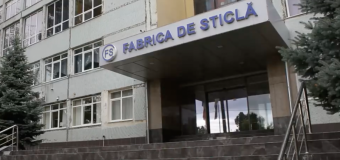 Reportaj: O zi la Fabrica de Sticlă din Chișinău