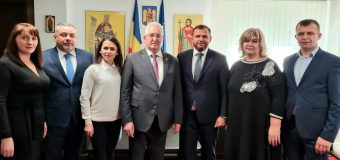 Andrei Năstase: Felicitări dragi suceveni, felicitări dragi chișinăuieni!