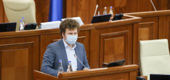 Cetățenii vor putea beneficia de dreptul la pensie anticipată pentru stagiu îndelungat de muncă