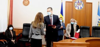 Distincții pentru angajați ai CCRM cu ocazia aniversării a 27 ani de la înființare