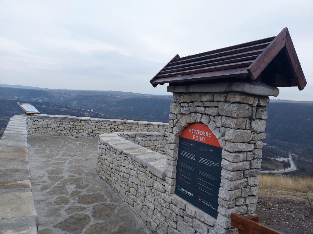 FOTO// Cum arată prima platformă de belvedere de la Rezervația Cultural-Naturală „Orheiul Vechi”