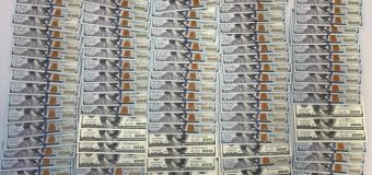 319 200 dolari SUA, 141 340 euro, 53 340 lire sterline și 26 650 ruble rusești nedeclarate, depistate pe parcursul anului trecut