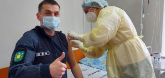 Doza booster de vaccin anti COVID-19 administrată în cadrul Poliției de Frontieră. Care este rata de vaccinare