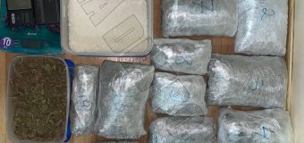 Afacere de milioane cu droguri, deconspirată de către Poliția de Frontieră: Trei bărbați reținuți și peste 10 kg de droguri – ridicate