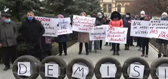 Protest la Ministerul Mediului! „Șor” cere demisia ministrului!