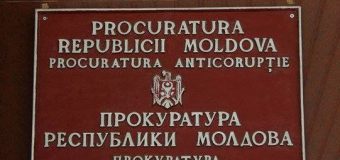 Detalii despre perchezițiile la domiciliul unui ex-magistrat al Curții de Apel Chișinău