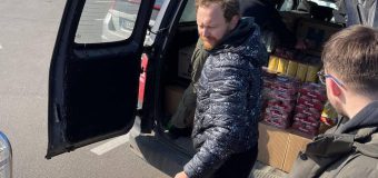 Voluntarii „Moldova for peace” au cumpărat produse alimentare de primă necesitate de peste 2300 euro