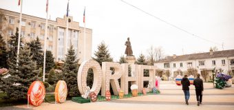 Atmosferă de vis la Orhei! Orașul a fost împânzit cu mii de decorațiuni de sărbătoare, cu ocazia Paștelui!