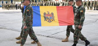 Armata Națională a onorat Drapelul de Stat al Republicii Moldova: În cadrul ceremoniei, un grup de militari a fost decorat cu distincții