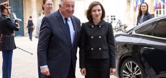 Președintele Sandu a avut discuții, la Paris, cu Președintele Camerei Superioare a legislativului francez